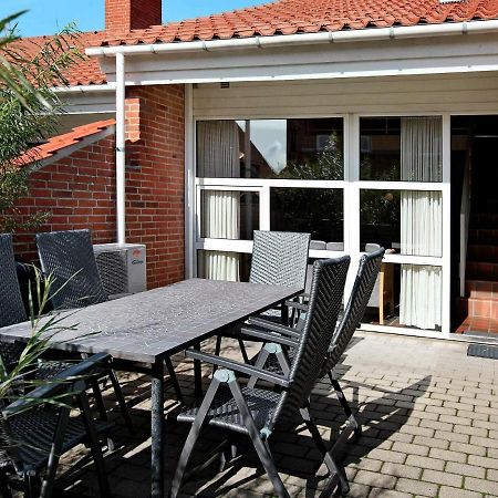 Amazing Home In Blavand With Wifi Bilik gambar