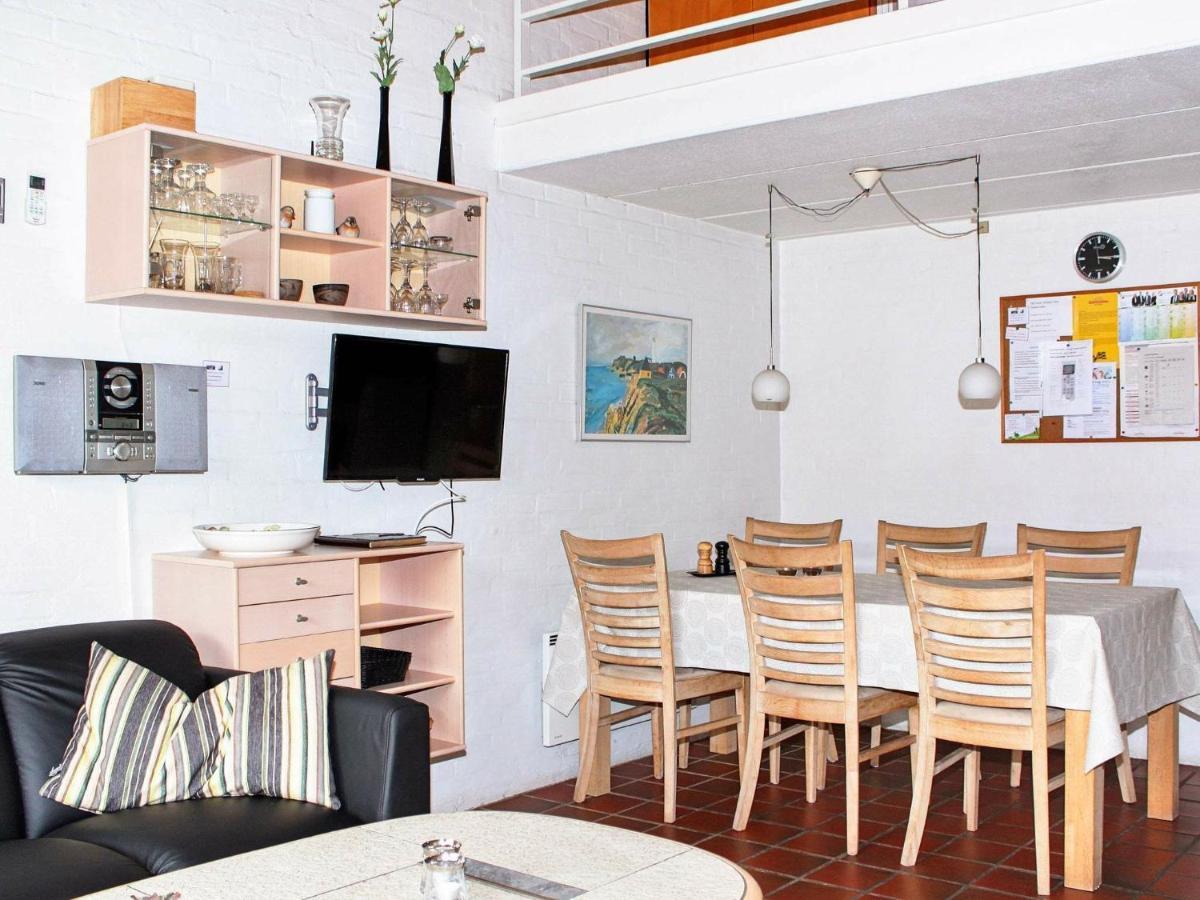 Amazing Home In Blavand With Wifi Bilik gambar