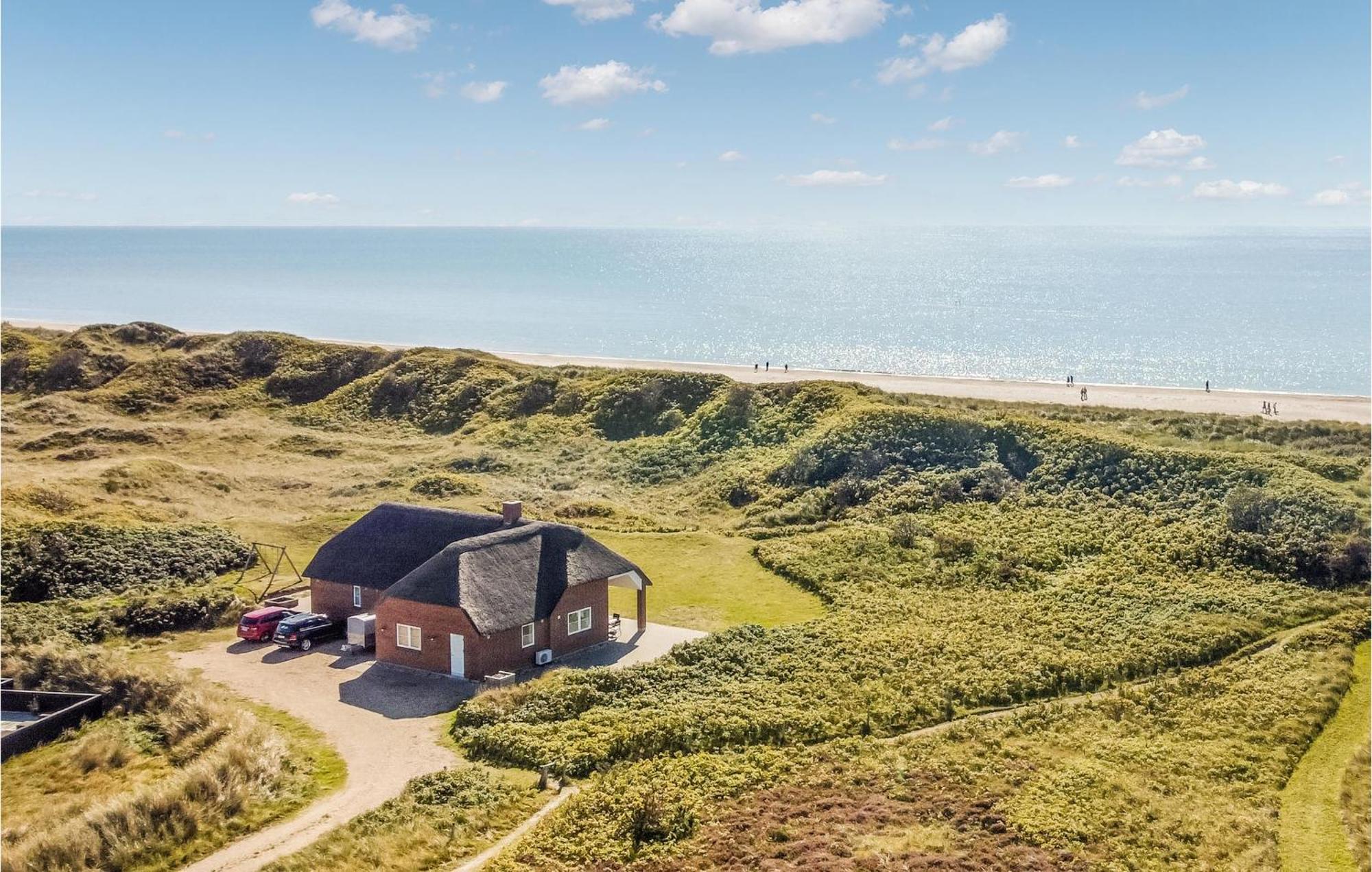 Amazing Home In Blavand With Wifi Luaran gambar