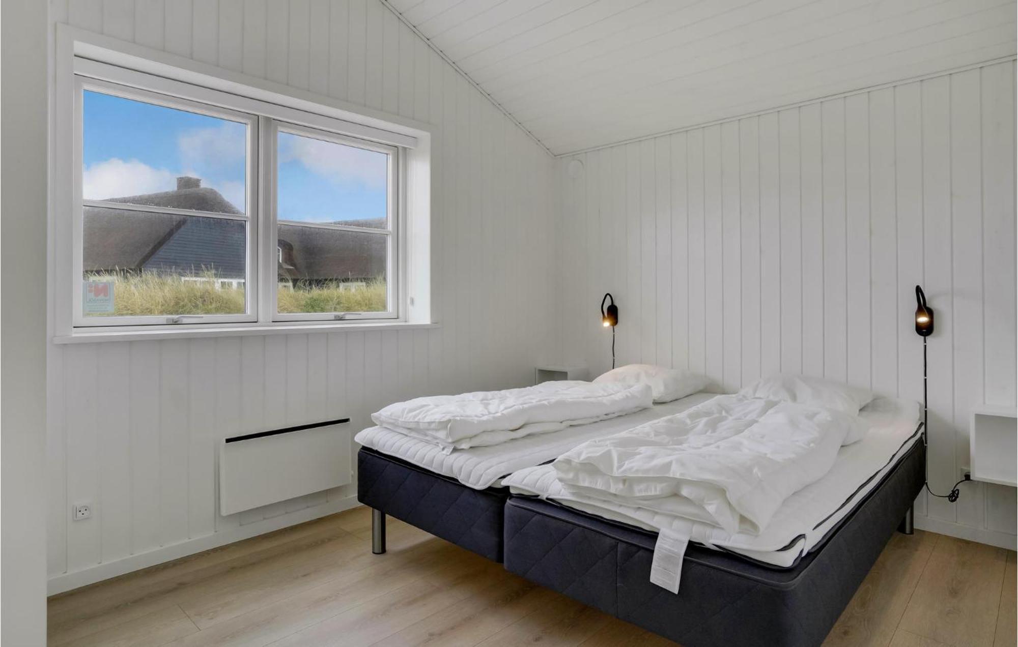 Amazing Home In Blavand With Wifi Luaran gambar